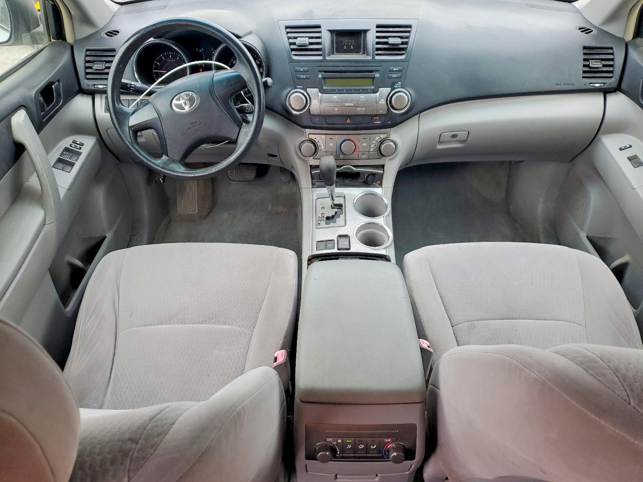 2009 TOYOTA HIGHLANDER BASE photo 8