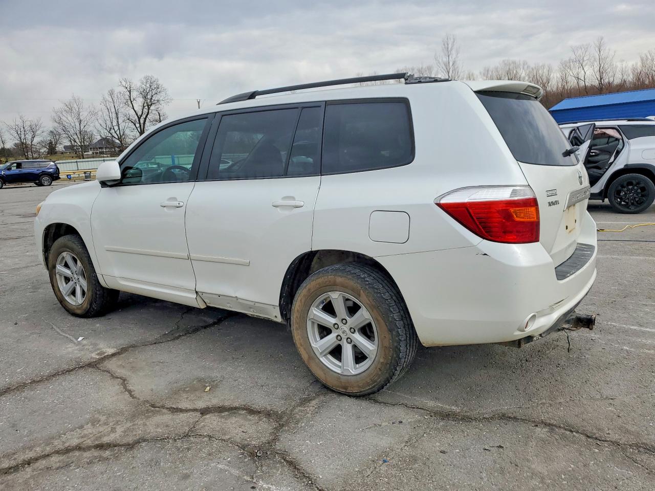 2009 TOYOTA HIGHLANDER BASE photo 2