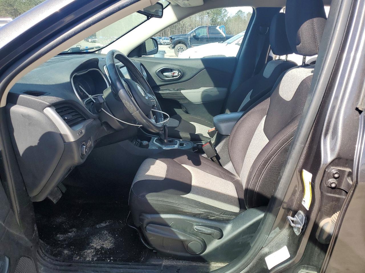 2014 JEEP CHEROKEE LATITUDE photo 13