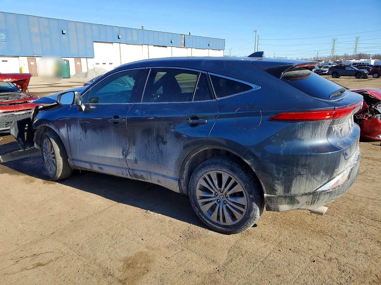 2022 TOYOTA VENZA LE photo 2