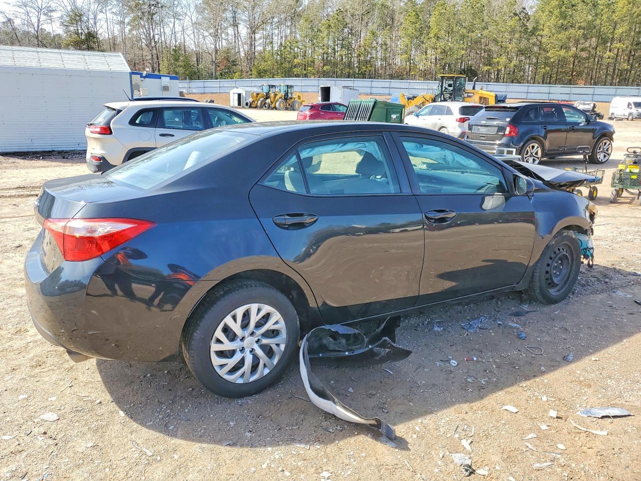 2018 TOYOTA COROLLA photo 5