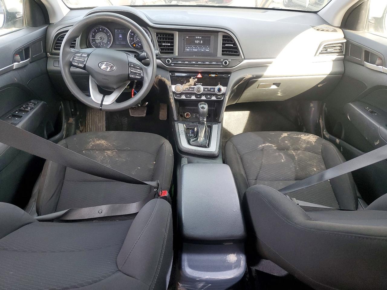 2020 HYUNDAI ELANTRA SE photo 8