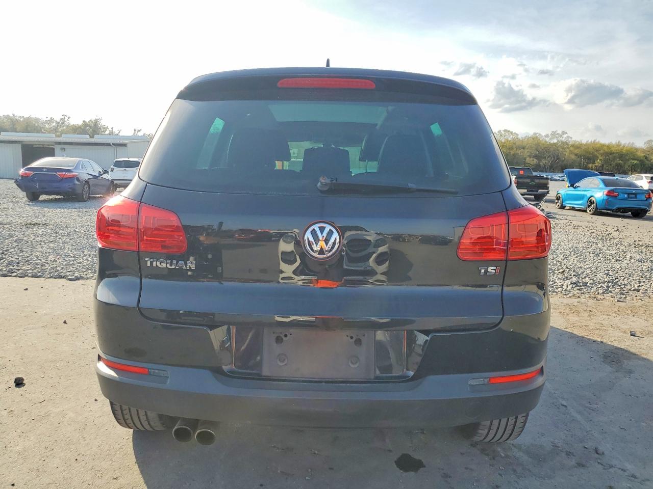 2017 VOLKSWAGEN TIGUAN WOLFSBURG photo 11