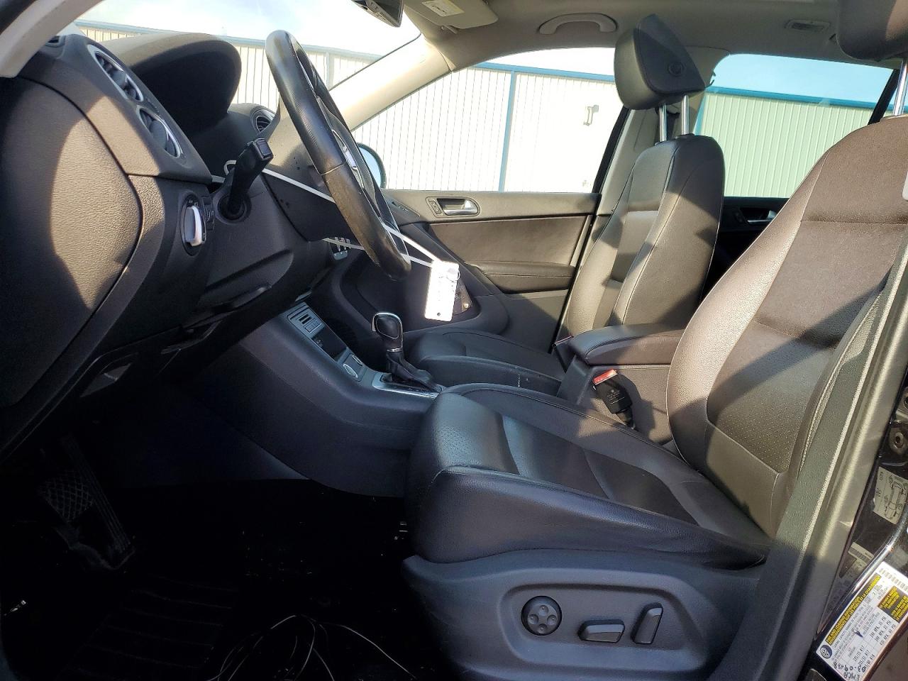 2017 VOLKSWAGEN TIGUAN WOLFSBURG photo 13