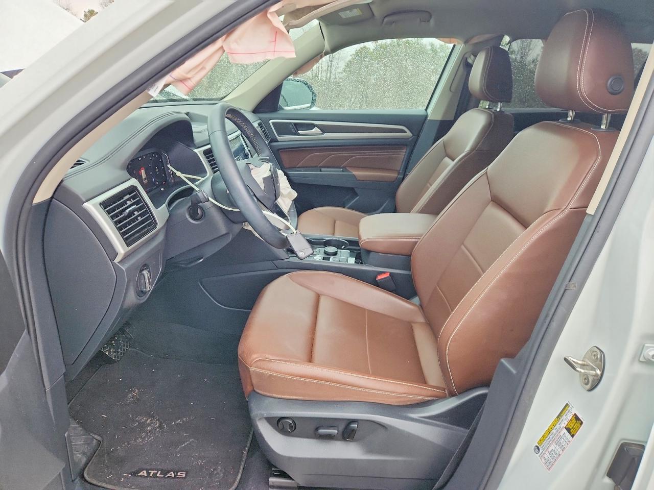 2023 VOLKSWAGEN ATLAS SE photo 13
