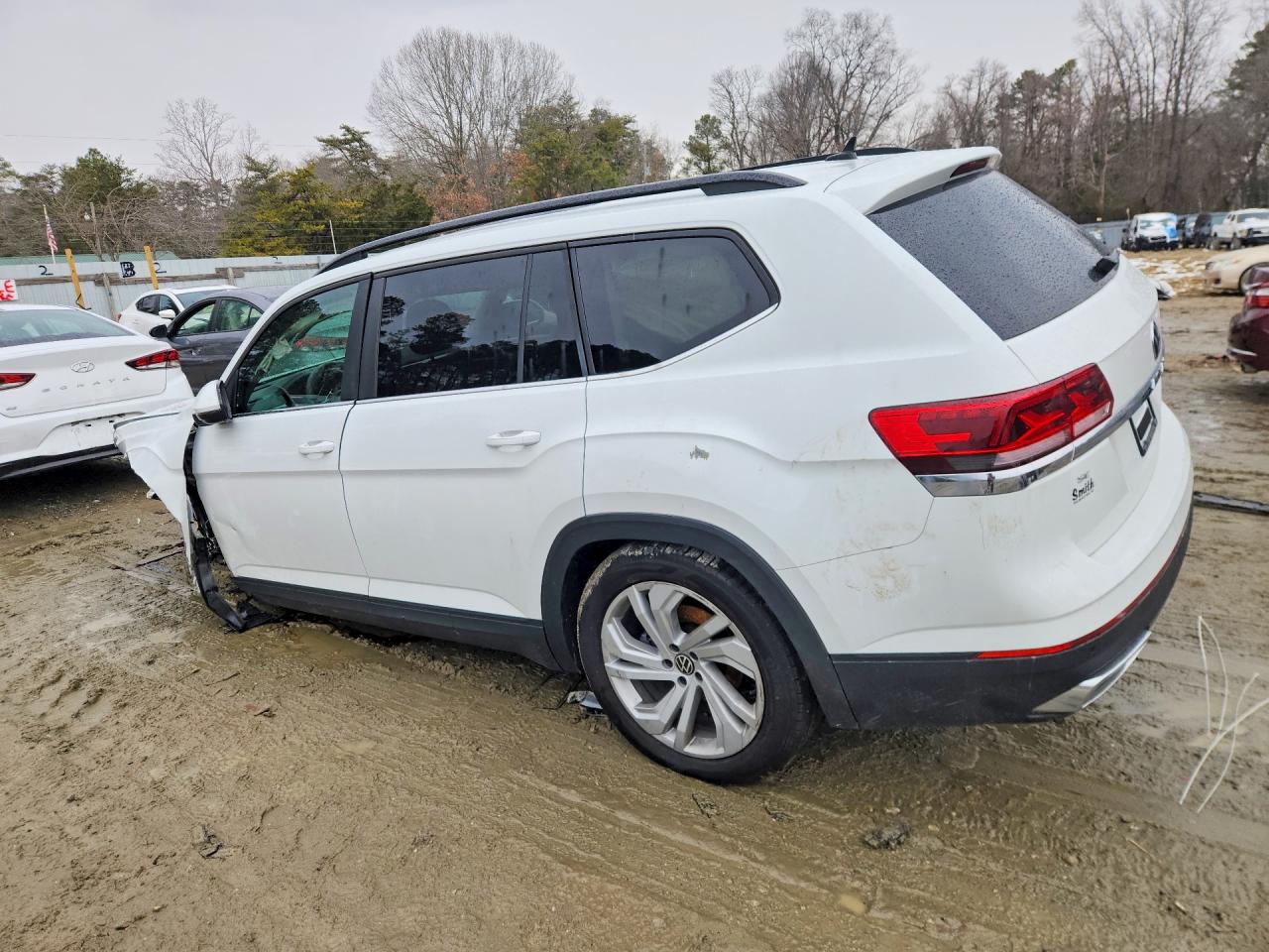 2023 VOLKSWAGEN ATLAS SE photo 3