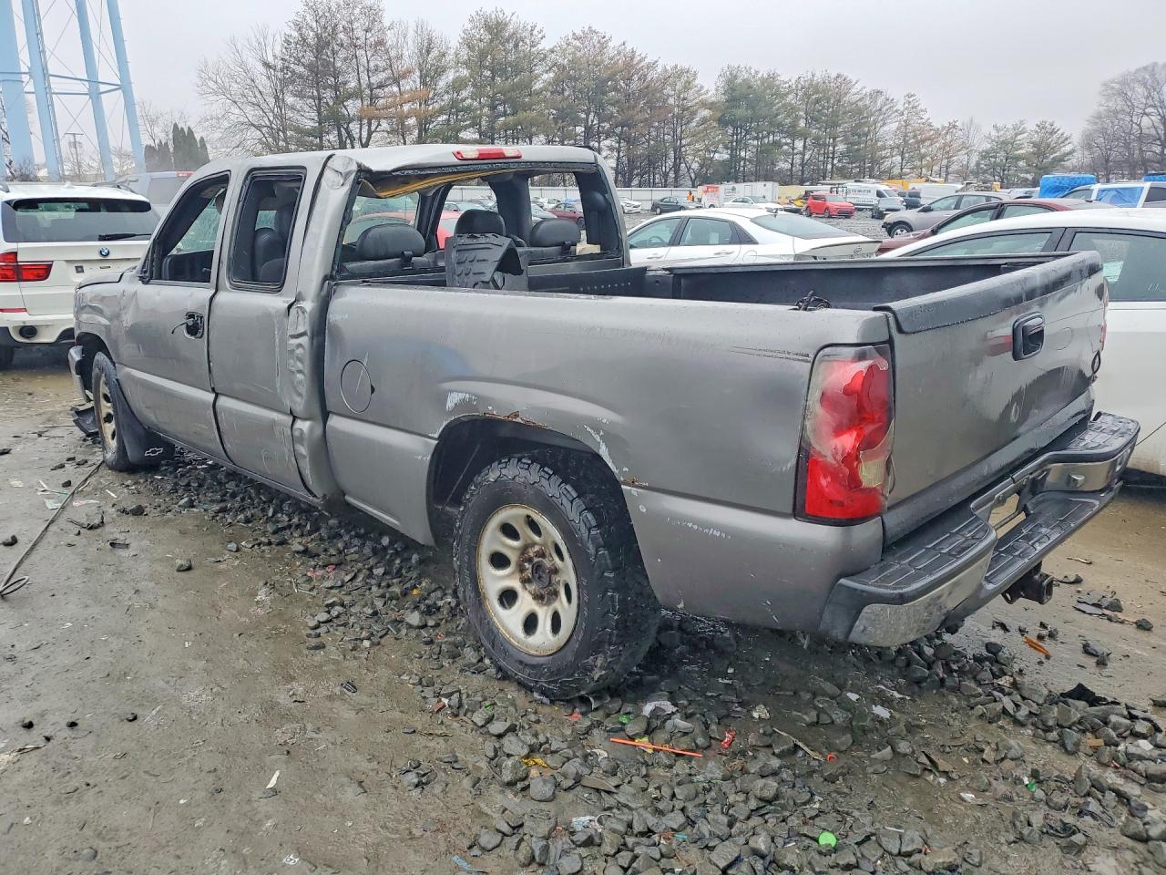 2006 CHEVROLET SILVERADO C1500 photo 3