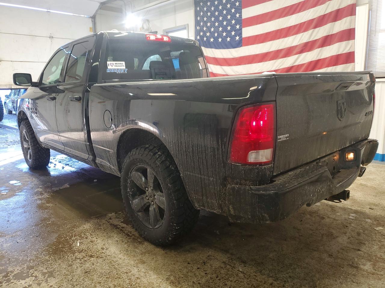 2017 RAM 1500 ST photo 3