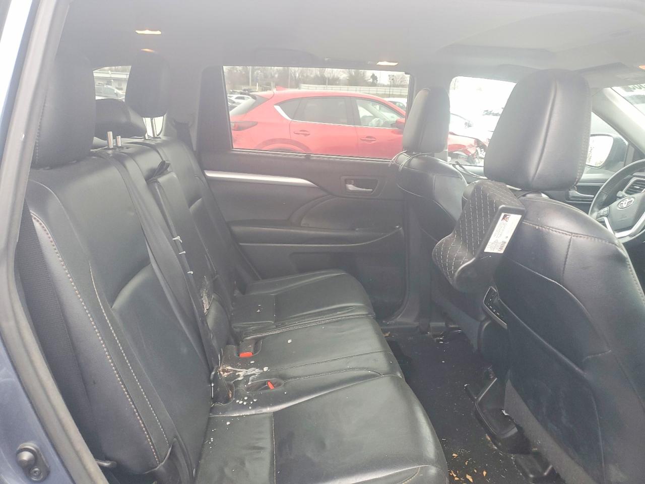 2016 TOYOTA HIGHLANDER XLE photo 10