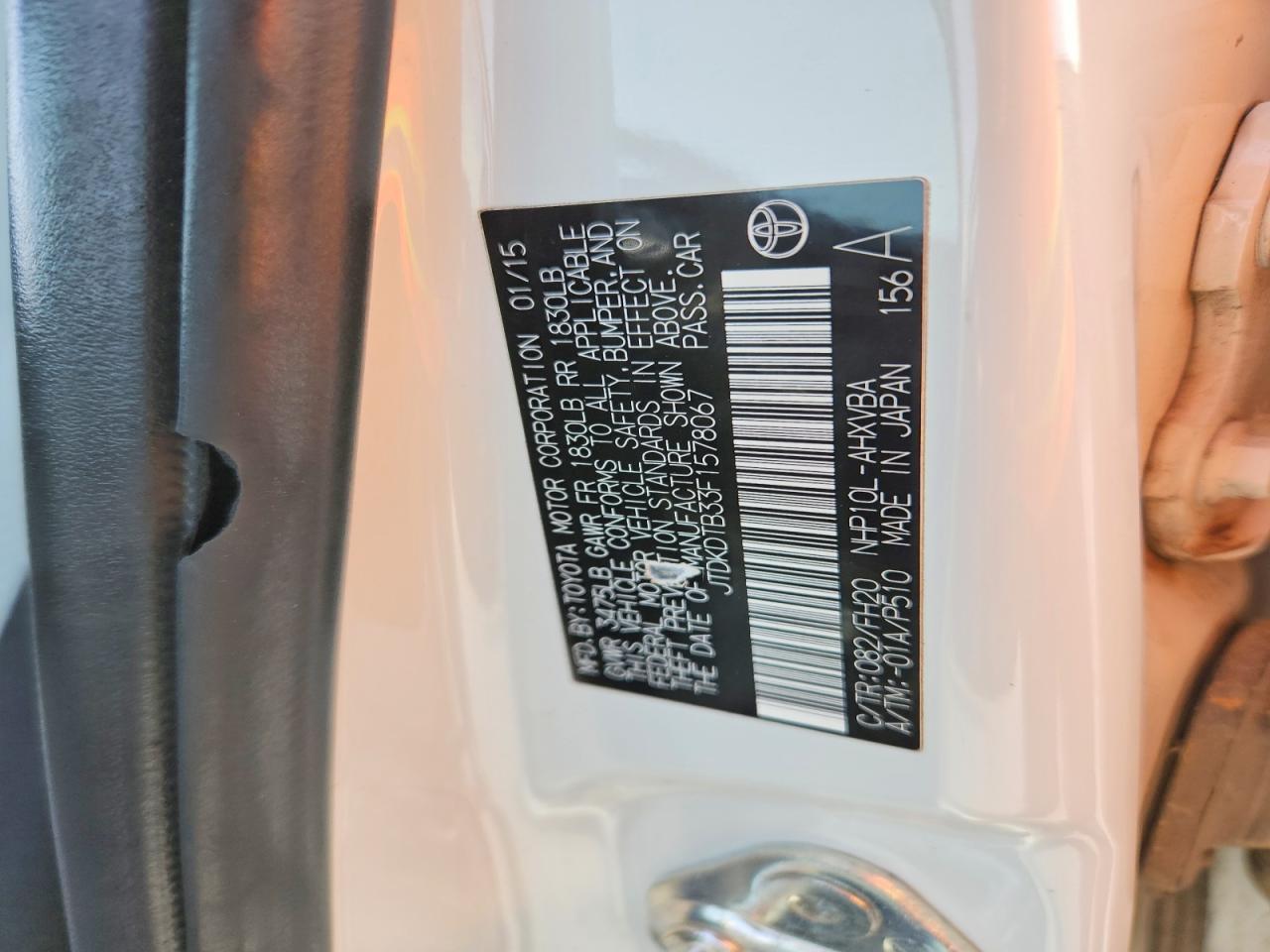2015 TOYOTA PRIUS C ONE photo 34