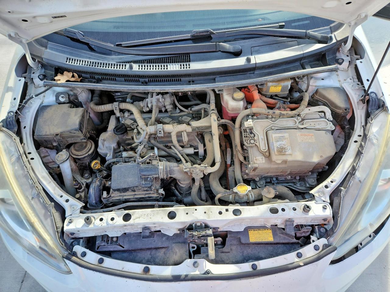 2015 TOYOTA PRIUS C ONE photo 31