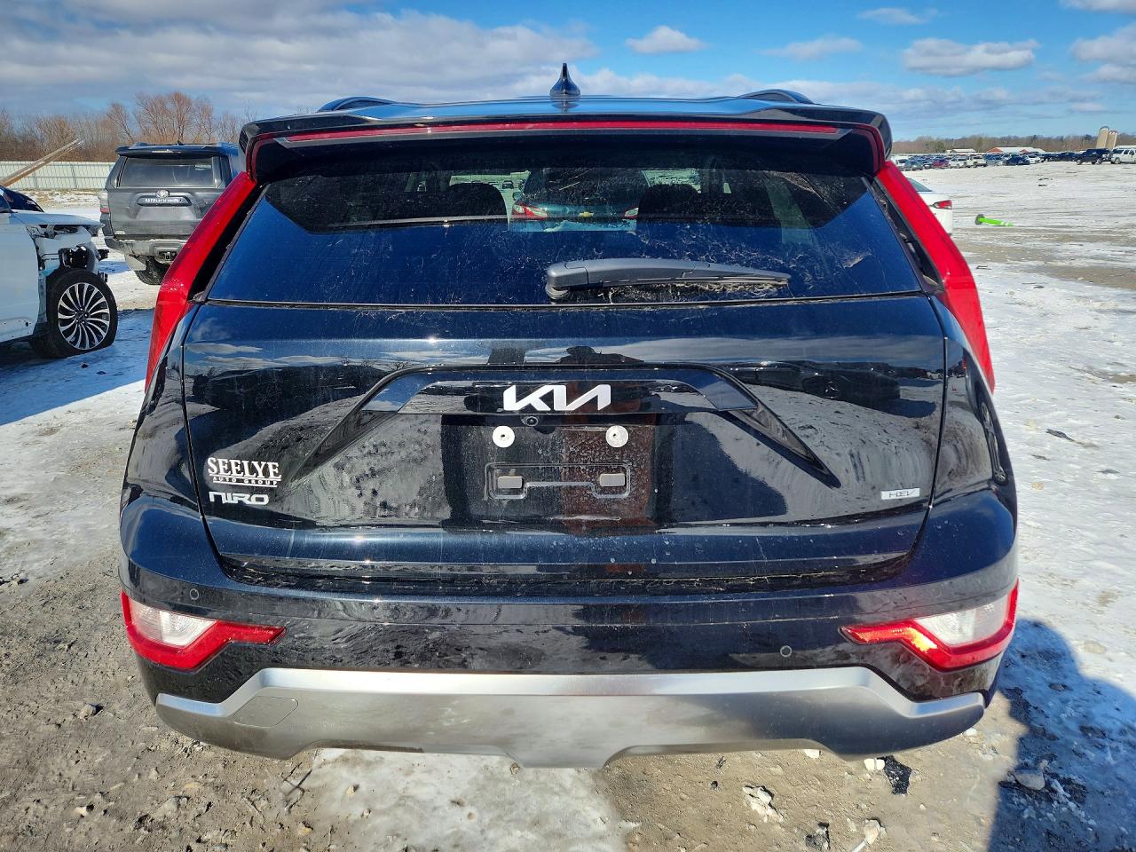 2025 KIA NIRO SX photo 6