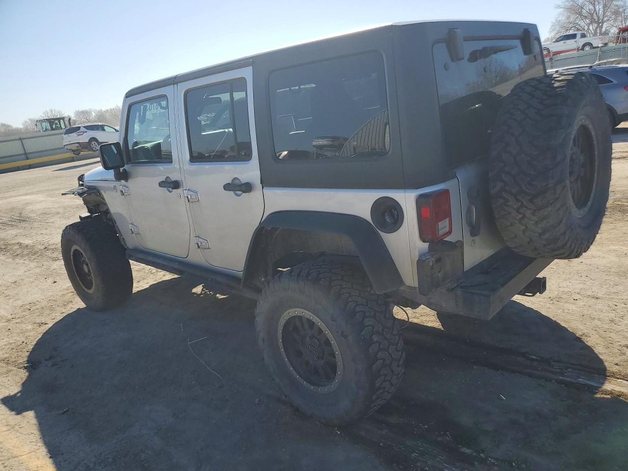 2011 JEEP WRANGLER UNLIMITED photo 4