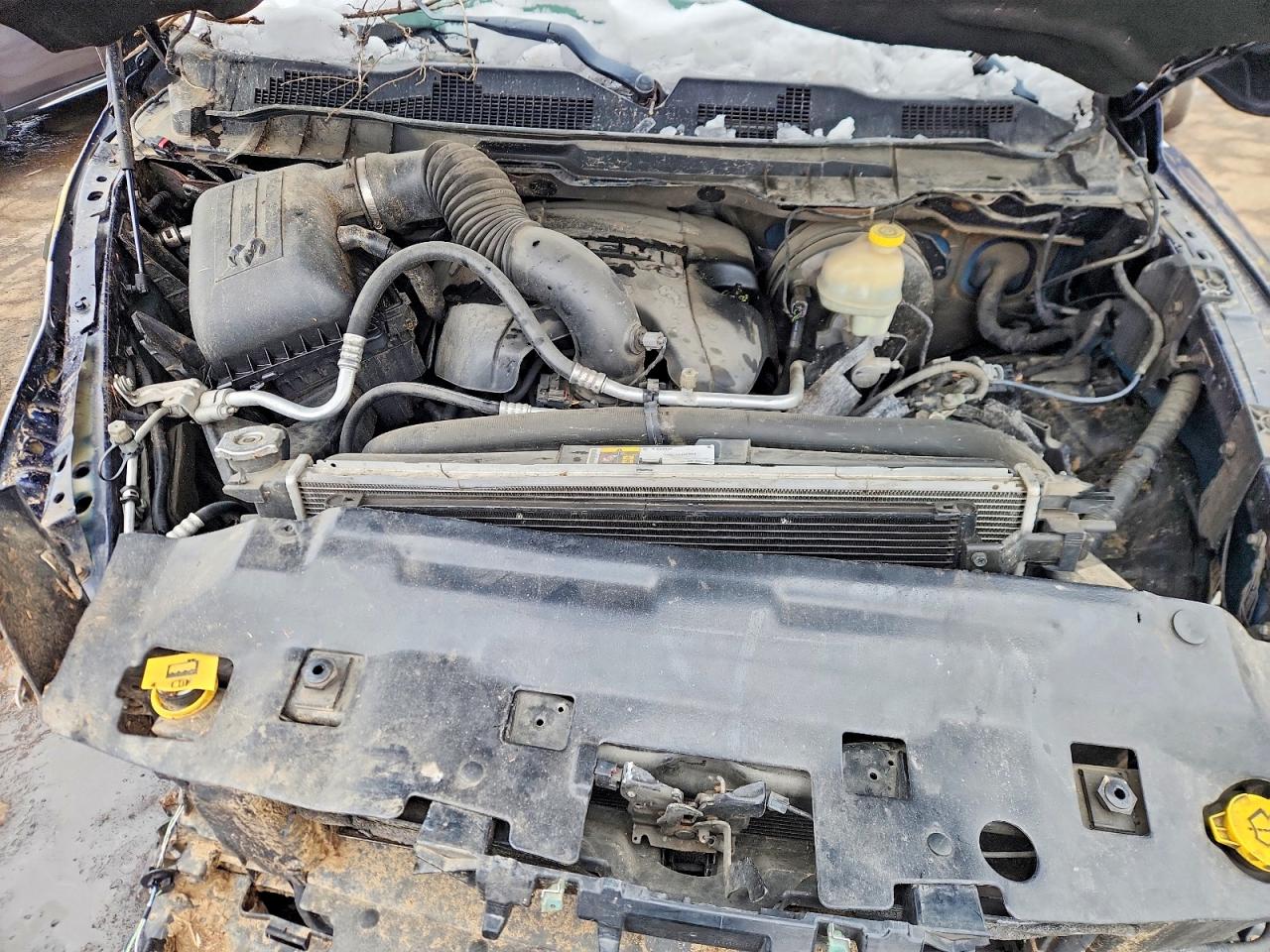 2015 RAM 1500 SLT photo 21