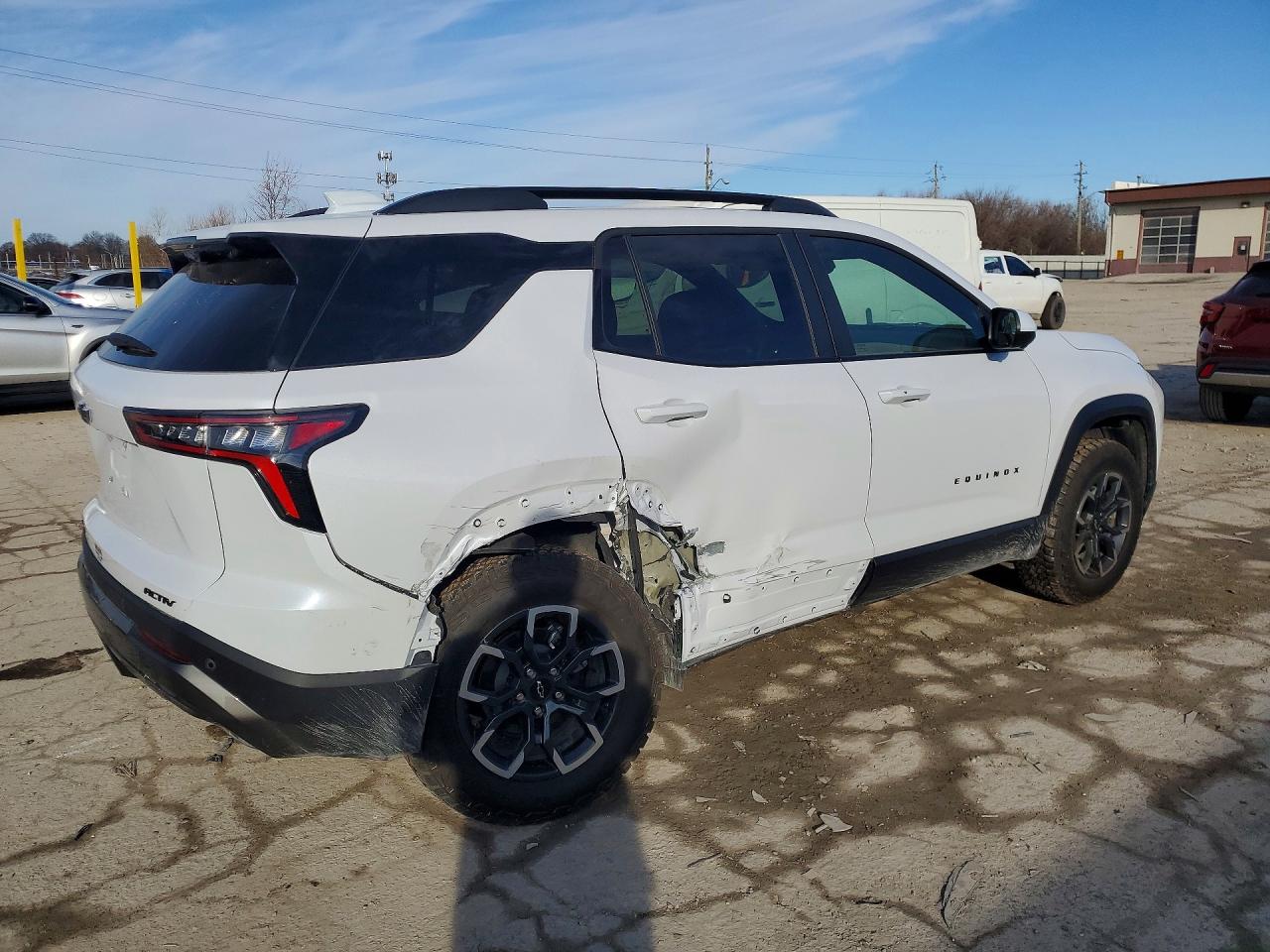 2026 CHEVROLET EQUINOX ACTIV photo 5