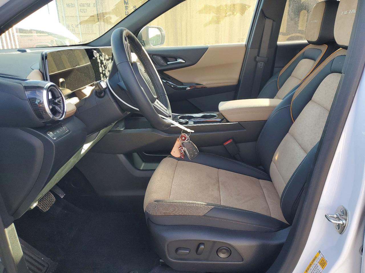 2026 CHEVROLET EQUINOX ACTIV photo 13