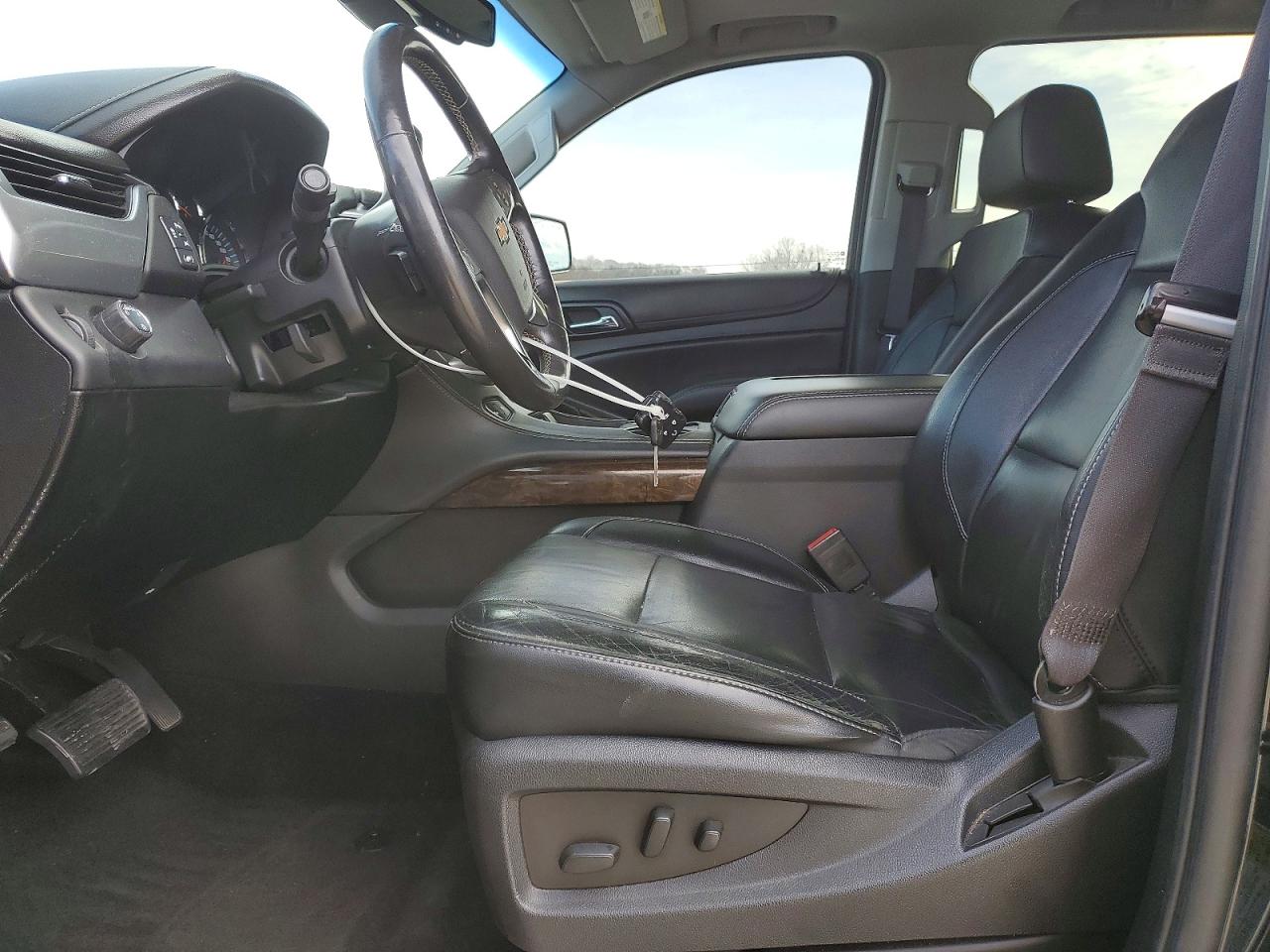 2016 CHEVROLET TAHOE C1500 LT photo 13