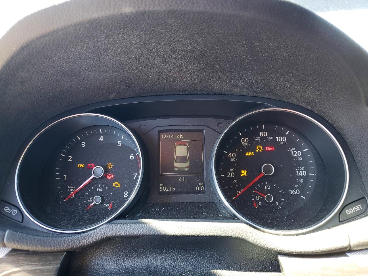 2018 VOLKSWAGEN PASSAT SE photo 9