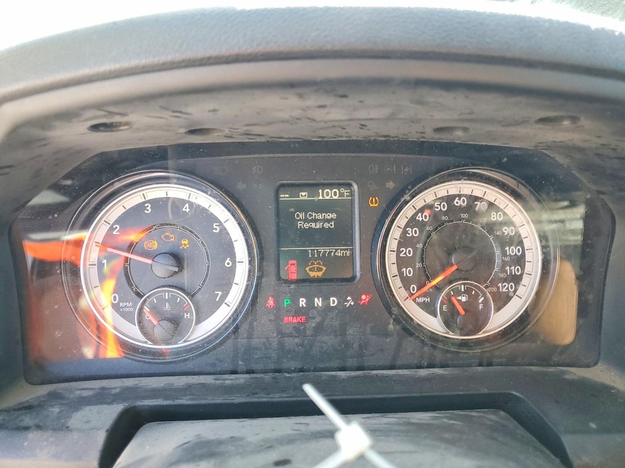 2021 RAM 1500 CLASSIC TRADESMAN photo 9