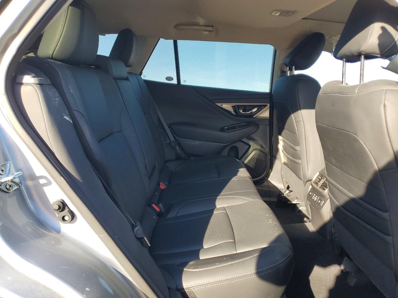 2025 SUBARU OUTBACK TOURING photo 11