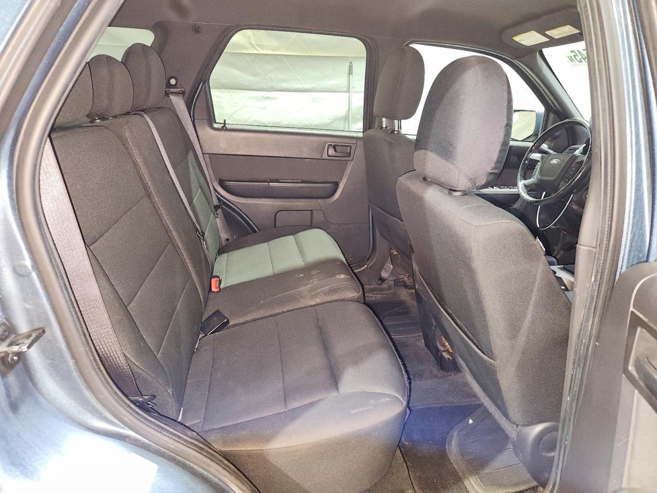 2011 FORD ESCAPE XLT photo 11