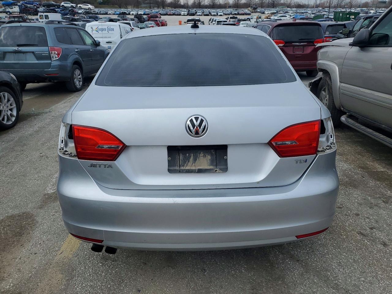2014 VOLKSWAGEN JETTA TDI photo 6
