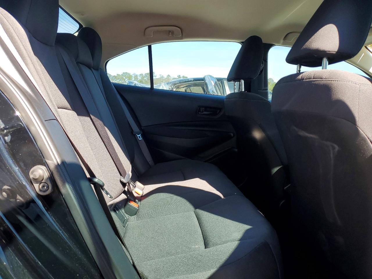 2023 TOYOTA COROLLA LE photo 19