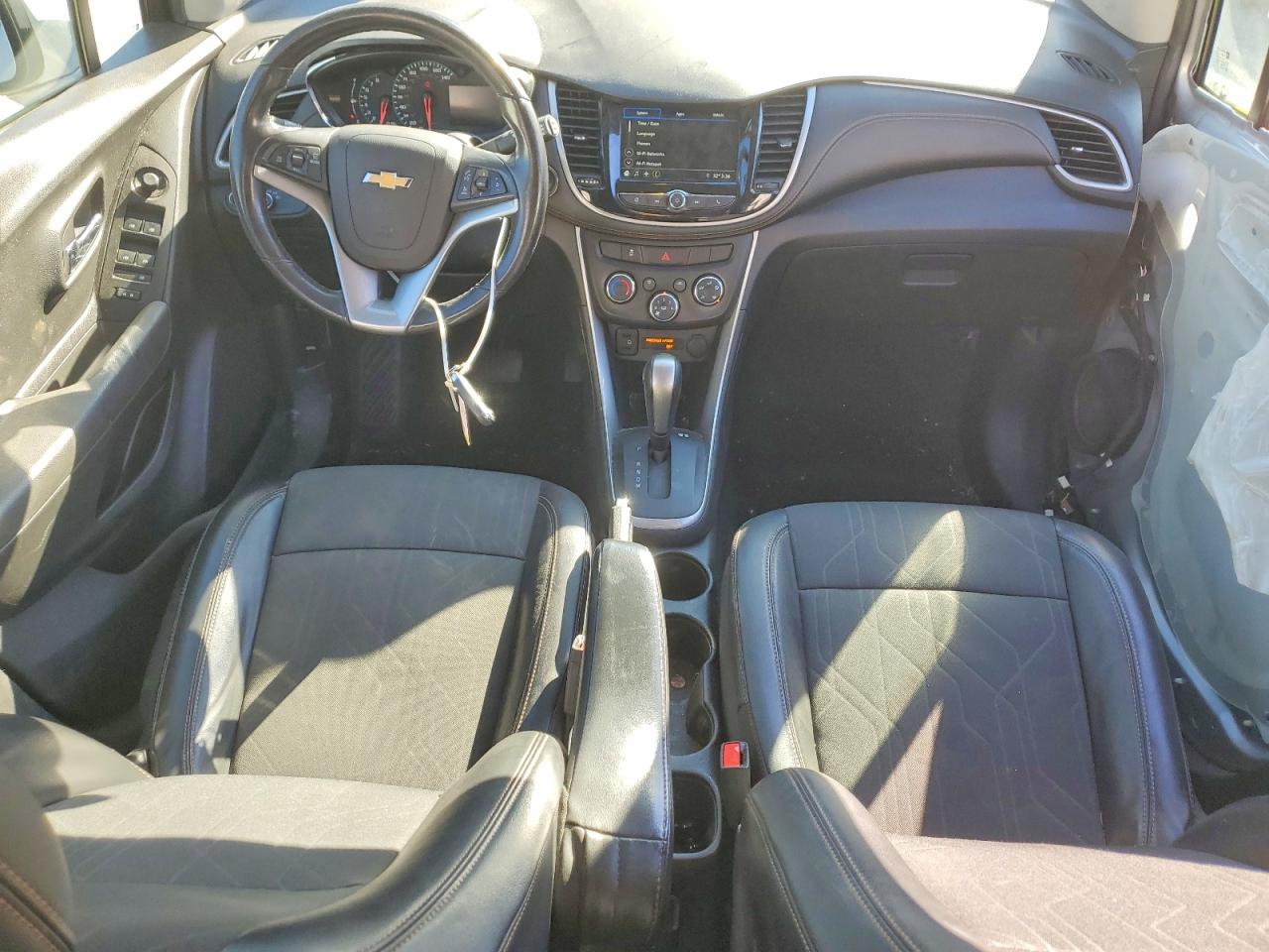 2019 CHEVROLET TRAX 1LT photo 8