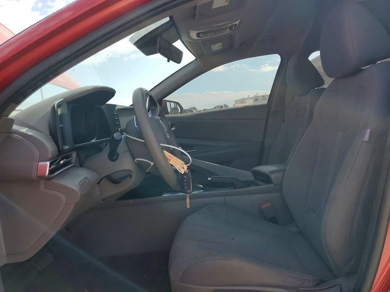 2021 HYUNDAI ELANTRA SE photo 19
