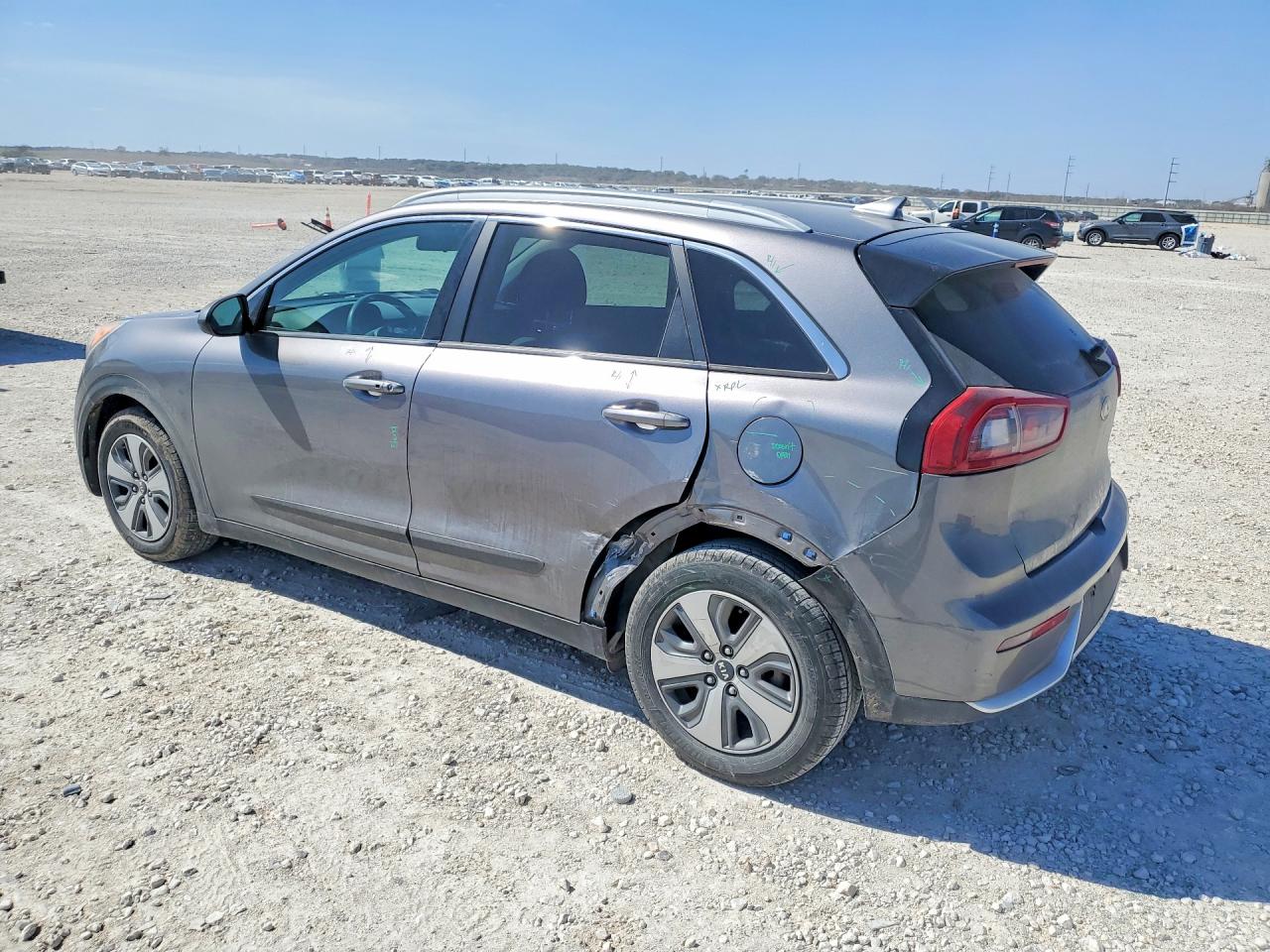 2018 KIA NIRO FE photo 2