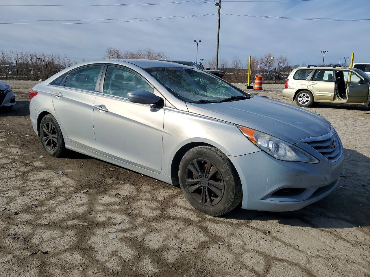 2011 HYUNDAI SONATA GLS photo 4