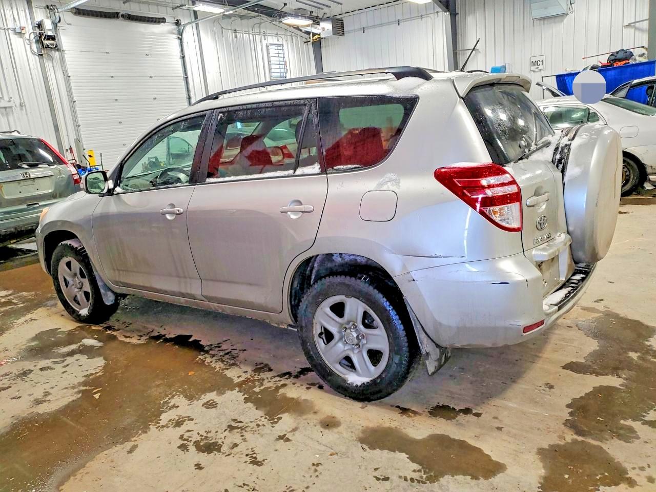 2012 TOYOTA RAV4 photo 2