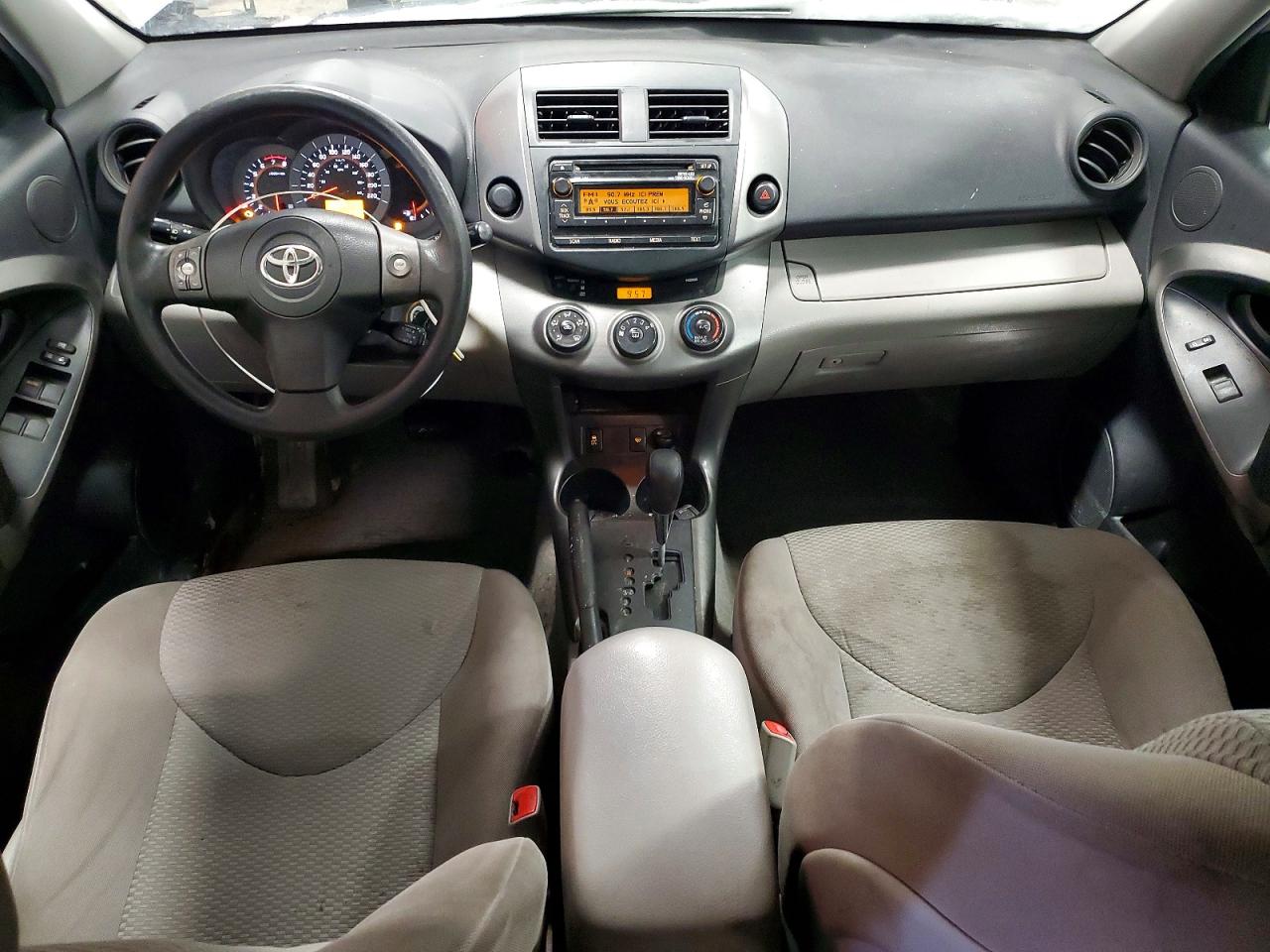 2012 TOYOTA RAV4 photo 8