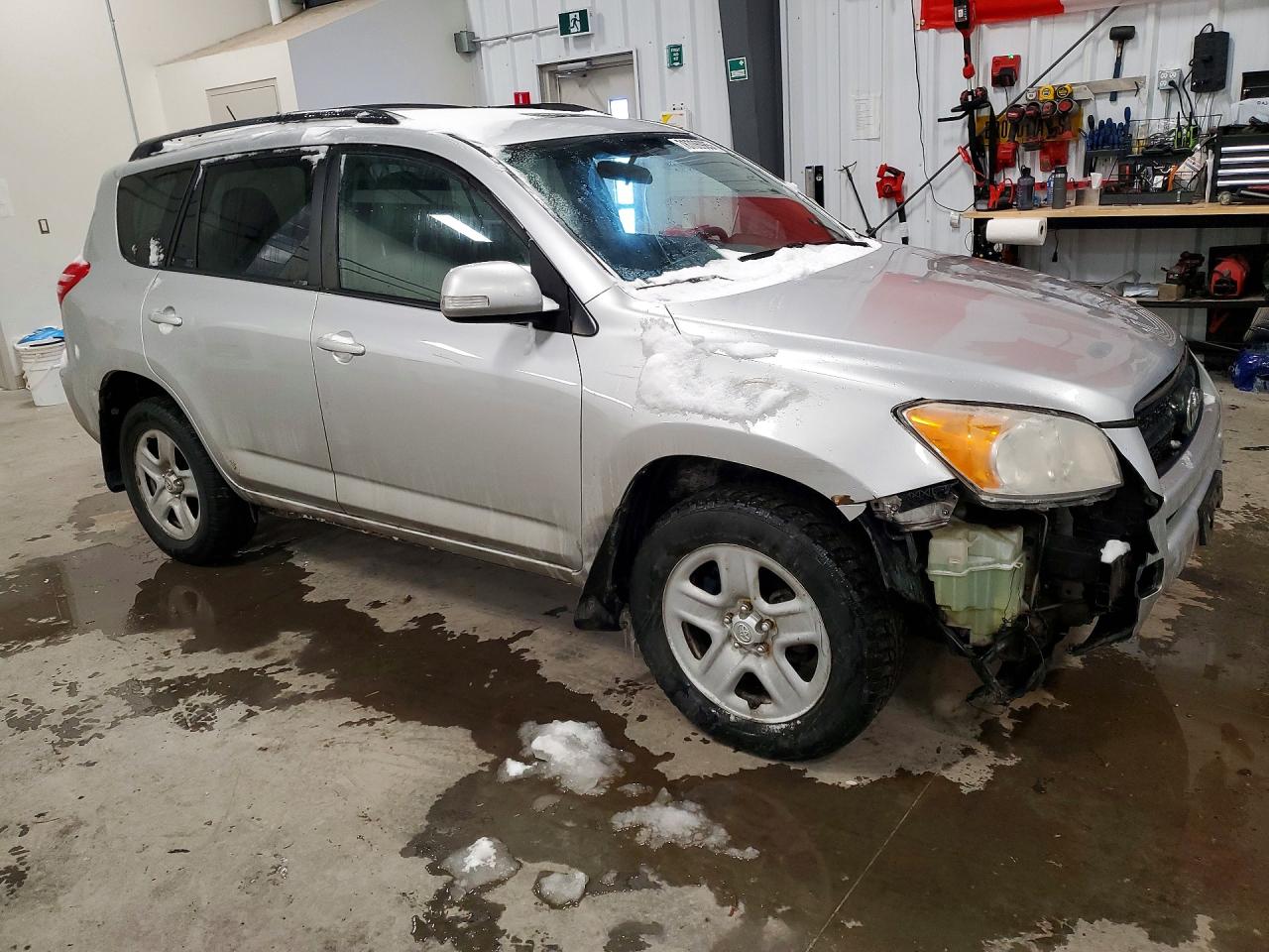 2012 TOYOTA RAV4 photo 4