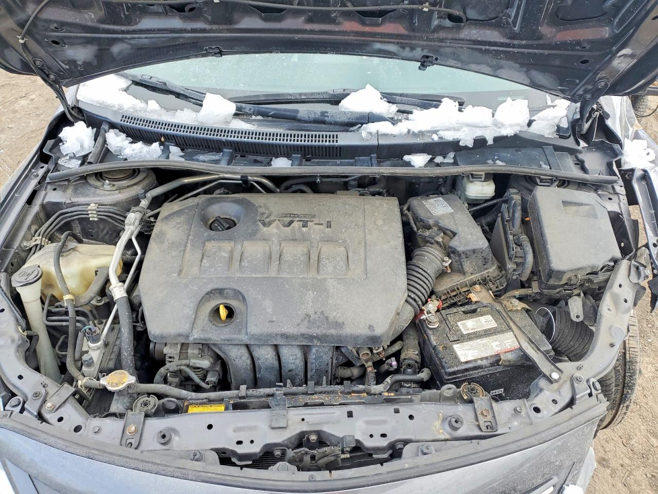 2013 TOYOTA COROLLA LE photo 11