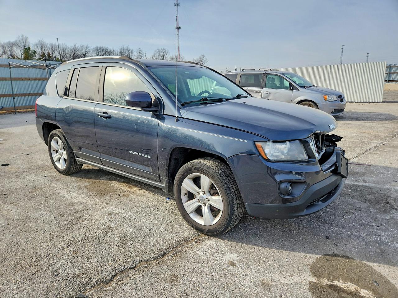 2014 JEEP COMPASS LATITUDE photo 4