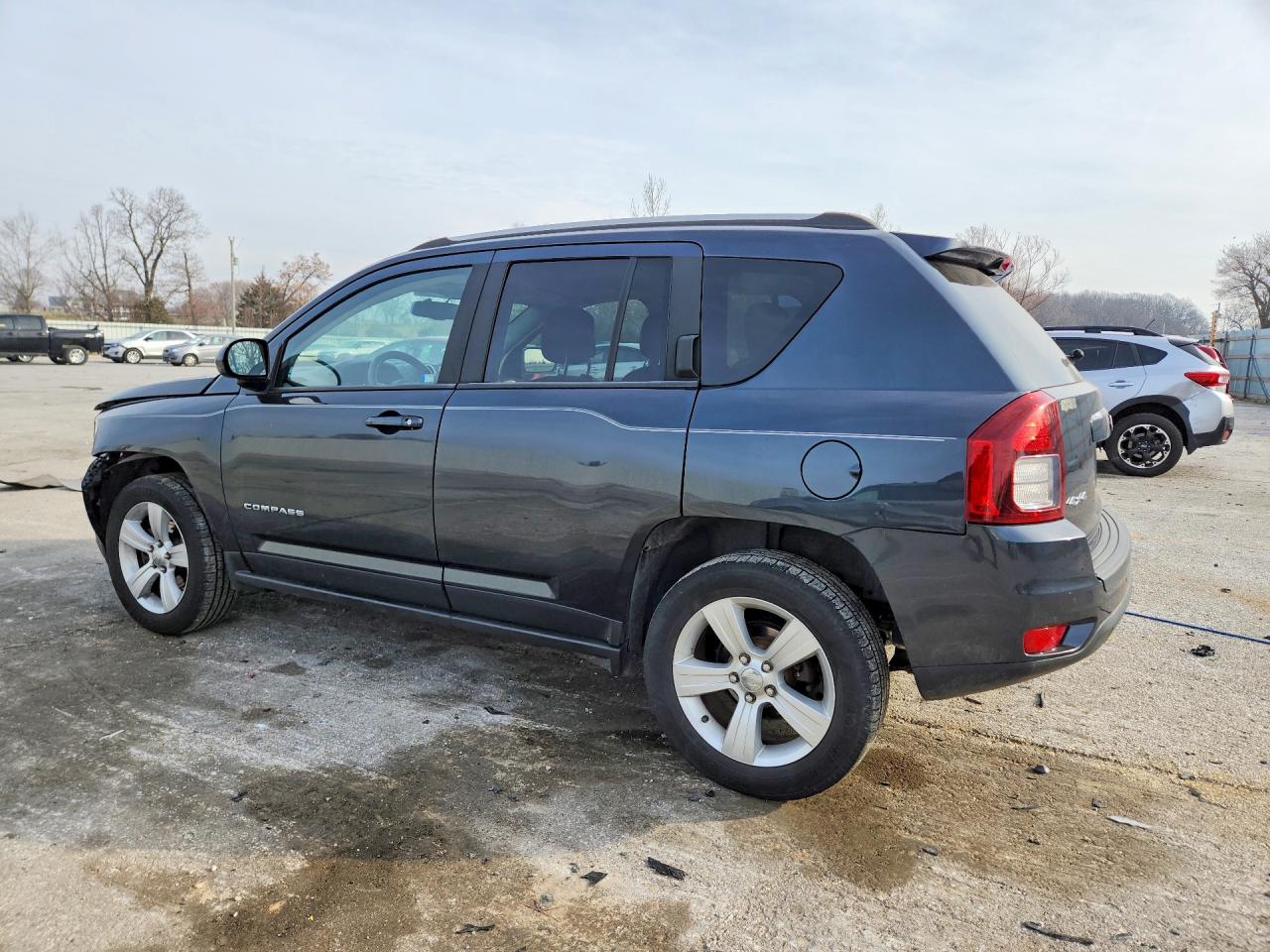 2014 JEEP COMPASS LATITUDE photo 2