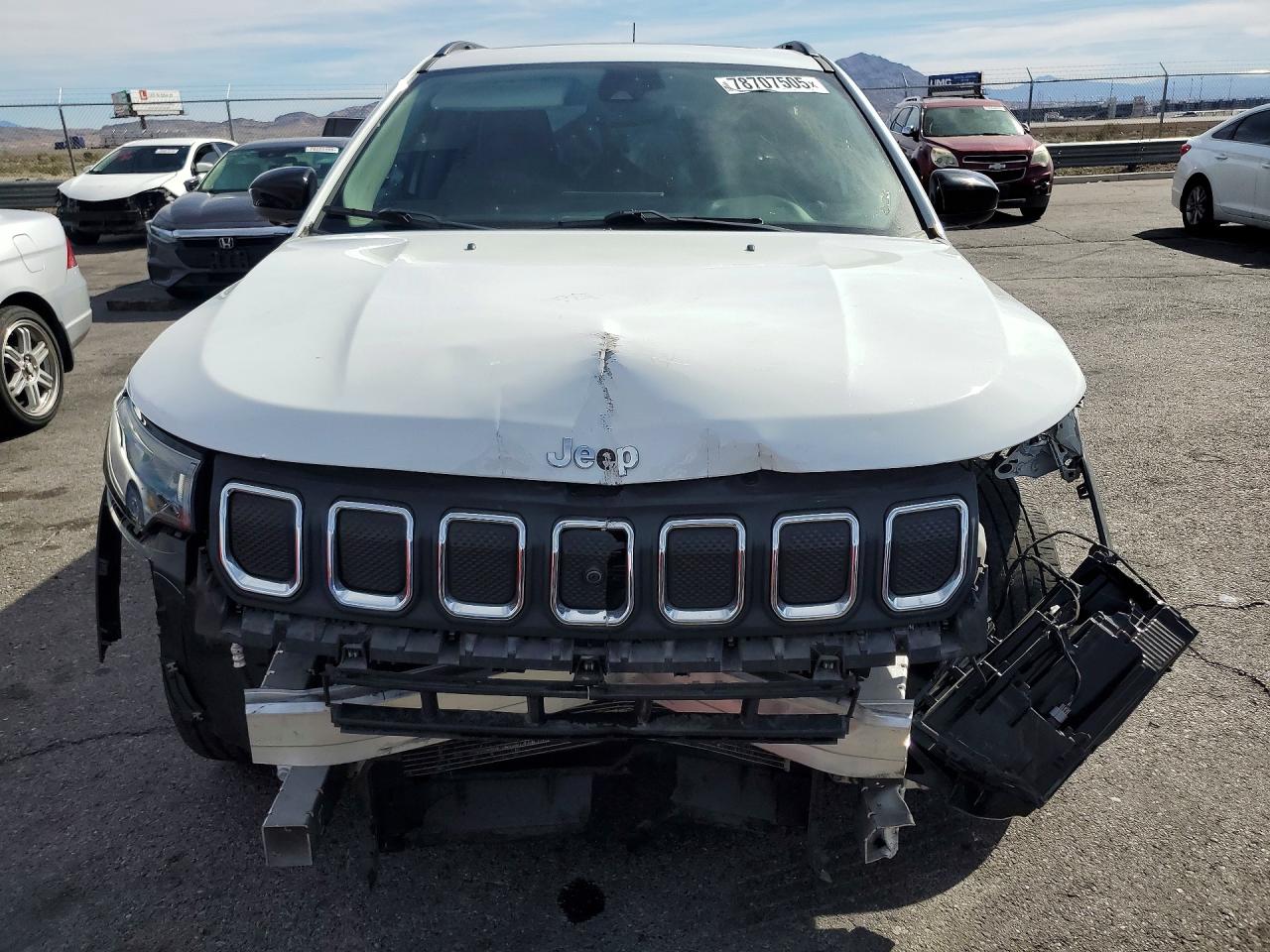 2022 JEEP COMPASS LATITUDE photo 9