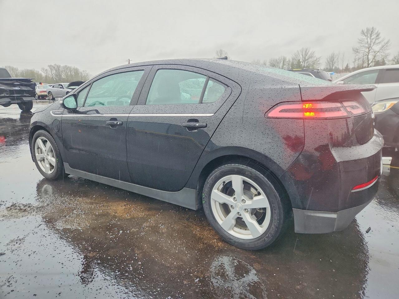 2013 CHEVROLET VOLT photo 3