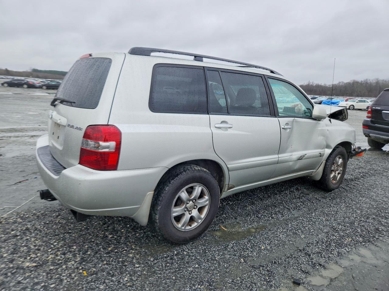 2005 TOYOTA HIGHLANDER LIMITED photo 3