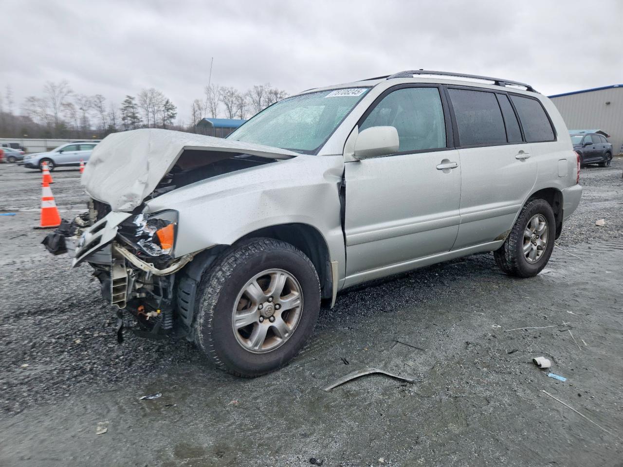 2005 TOYOTA HIGHLANDER