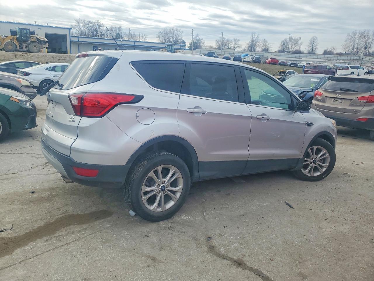 2019 FORD ESCAPE SE photo 7
