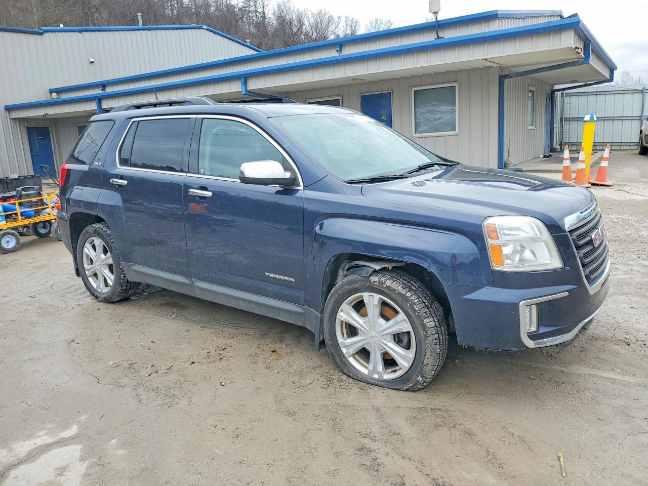 2017 GMC TERRAIN SLE photo 7