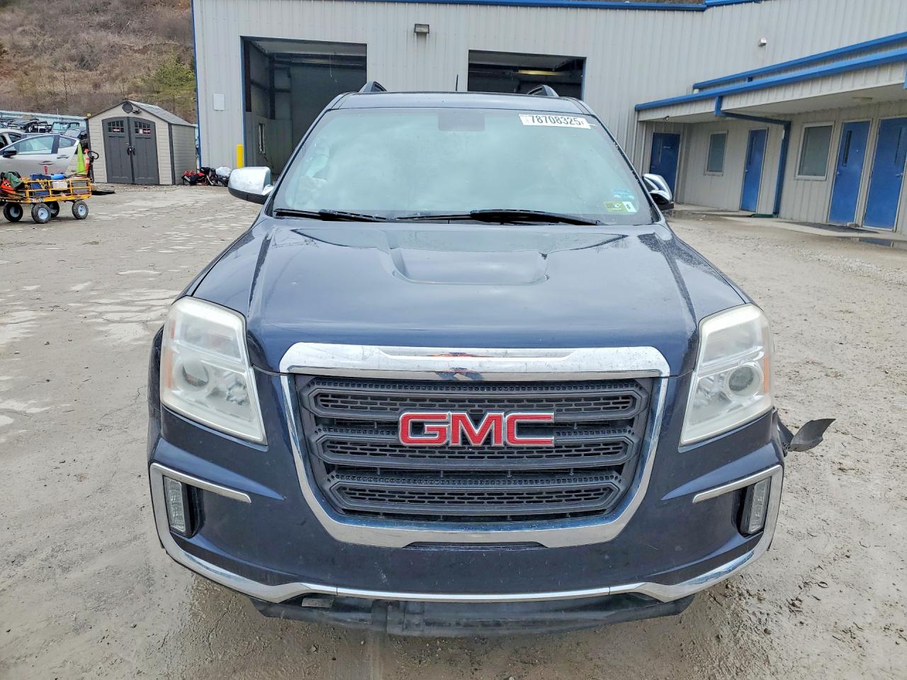 2017 GMC TERRAIN SLE photo 9