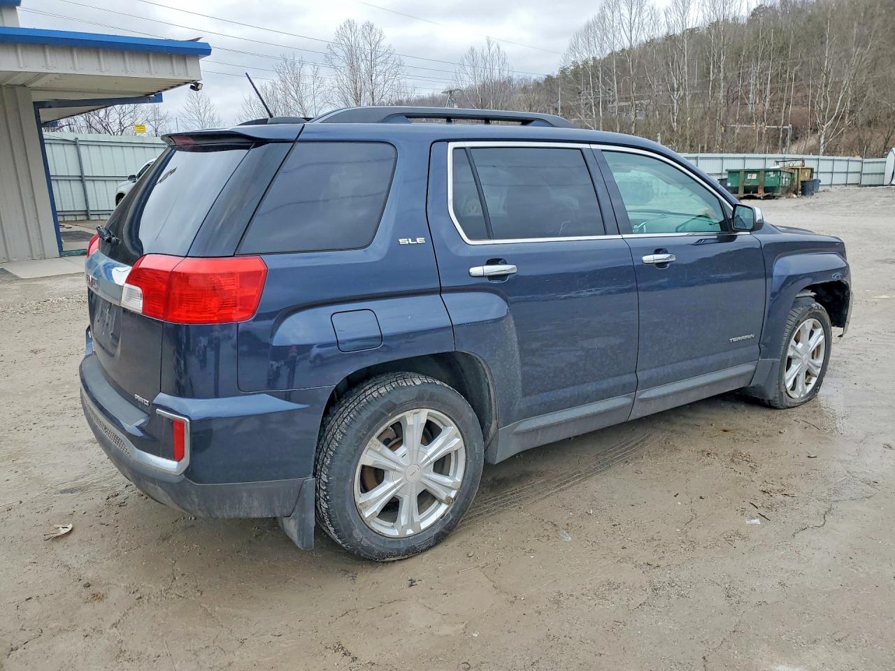 2017 GMC TERRAIN SLE photo 5