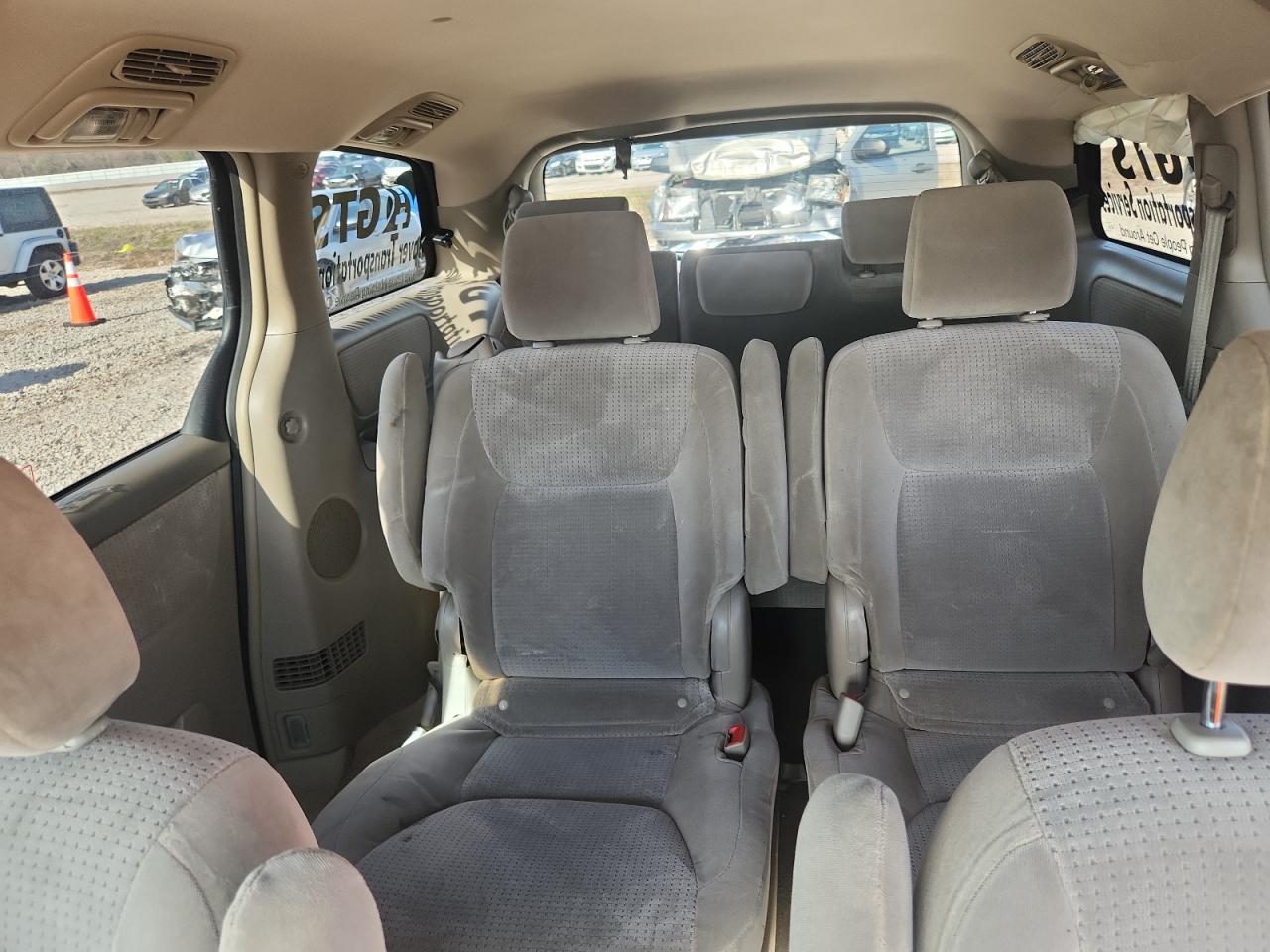 2008 TOYOTA SIENNA CE photo 10