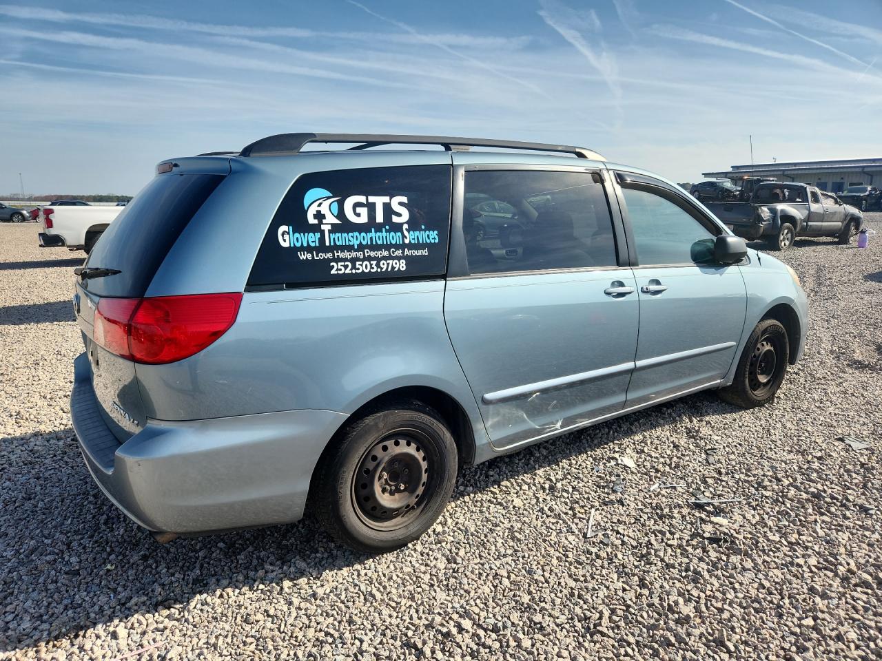 2008 TOYOTA SIENNA CE photo 3