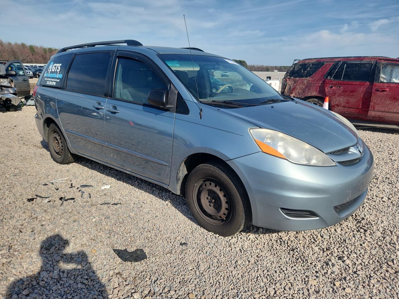 2008 TOYOTA SIENNA CE photo 4