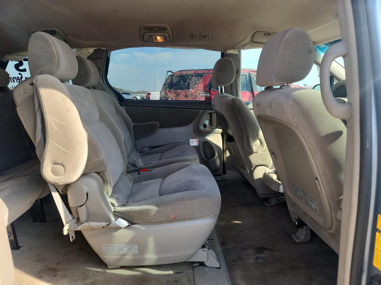 2008 TOYOTA SIENNA CE photo 11