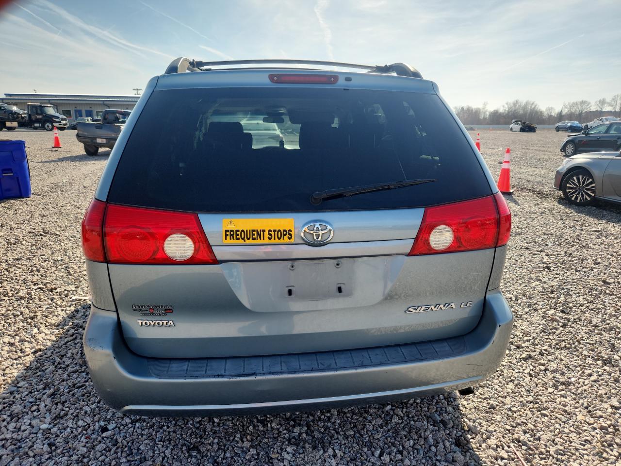 2008 TOYOTA SIENNA CE photo 6